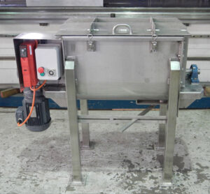 Read more about the article 100 Litre Vacuum Rated Ribbon Blender For a Lab Application