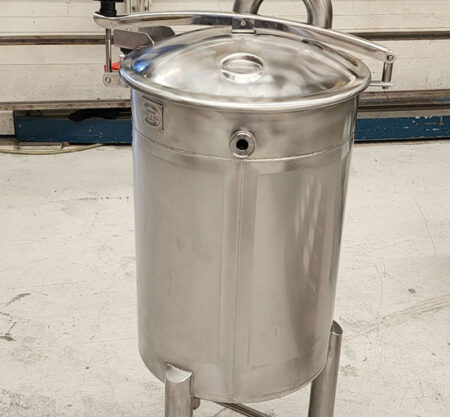 Read more about the article 70 Litre Hopper