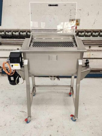 Read more about the article 200 Litre Budget Mobile Ribbon Blender