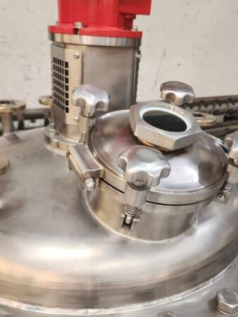 Read more about the article 300 Litre Agitated Jacketed Reactor