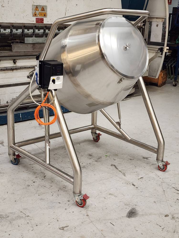 Read more about the article 200L Stainless Steel Mixer for Pharmaceuticals
