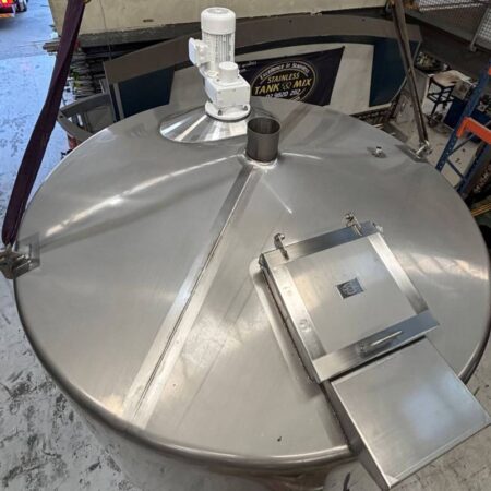 Read more about the article 8000 Litre Mix Tank