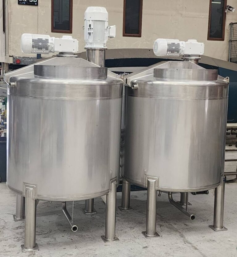 Read more about the article 5000 Litre Heavy Duty Mix Tanks