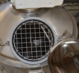 Read more about the article Contra-Rotating Mix Kettle with Re-Circulation Option