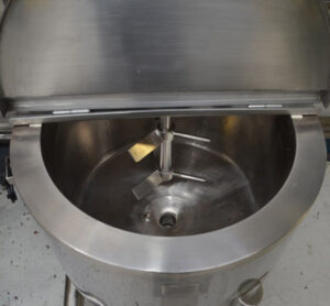 Read more about the article A Very Neat Collection of Mix Tanks for a High-End Cosmetics Company