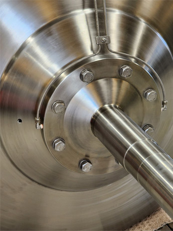 steam injected rotating head