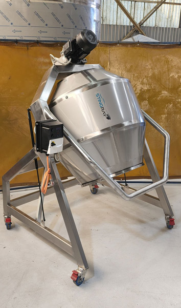 stingray cm 200 blender